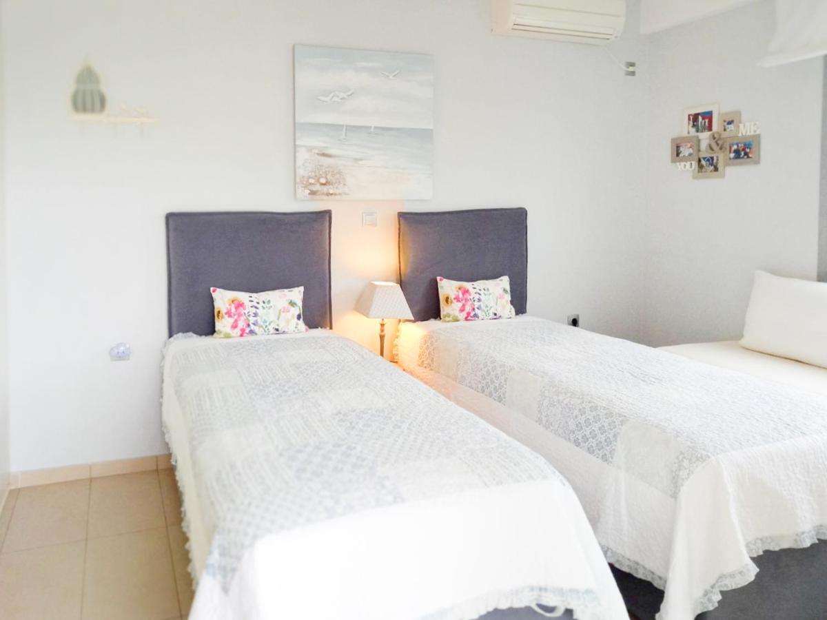 Elegant New Maisonette Near The Sea Aegina Eksteriør bilde